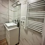 El Tujo Apartment *